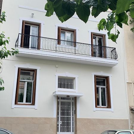 Beautiful Athenian Apartment Next To The Center Exterior foto